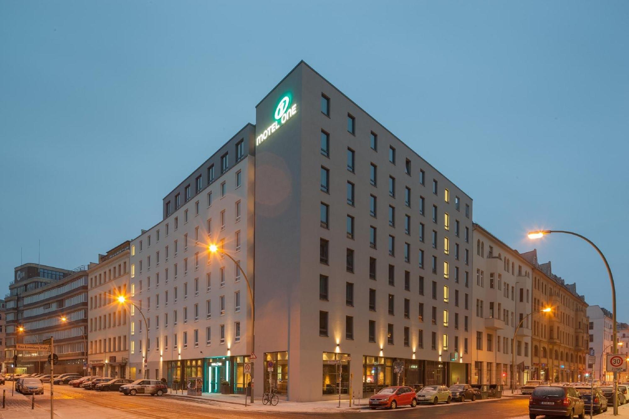 Motel One Berlin-Hackescher Markt ภายนอก รูปภาพ